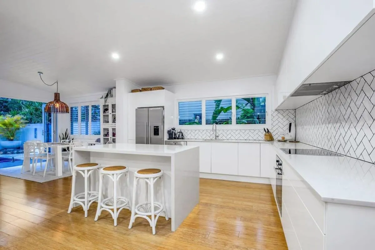 Holiday home Gold Coast-Miami Mid-Century Beach Home With Pool Australia