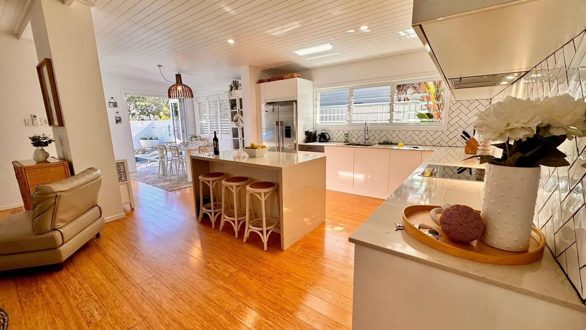 Gold Coast-Miami Mid-Century Beach Home With Pool