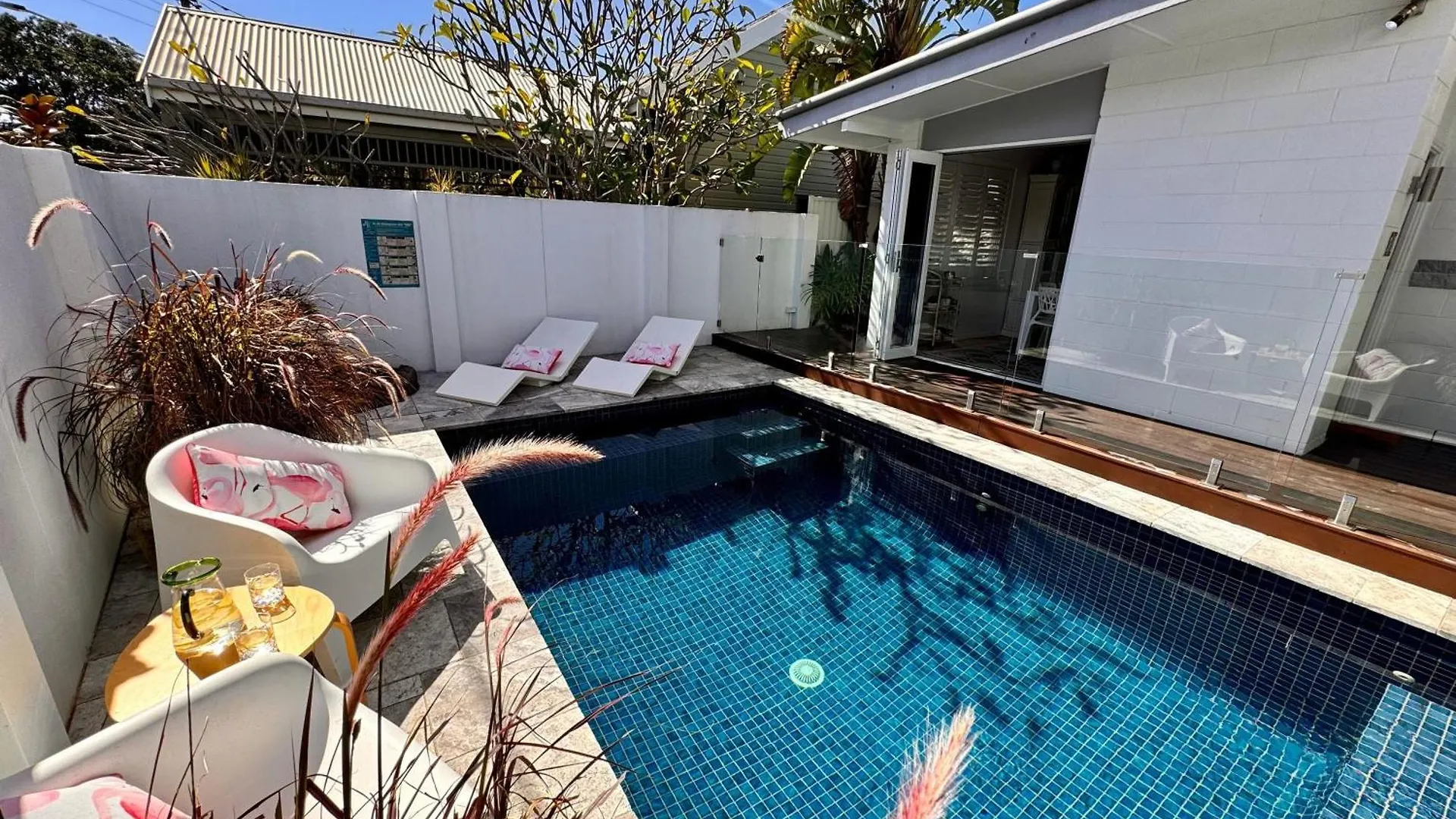 Gold Coast-Miami Mid-Century Beach Home With Pool